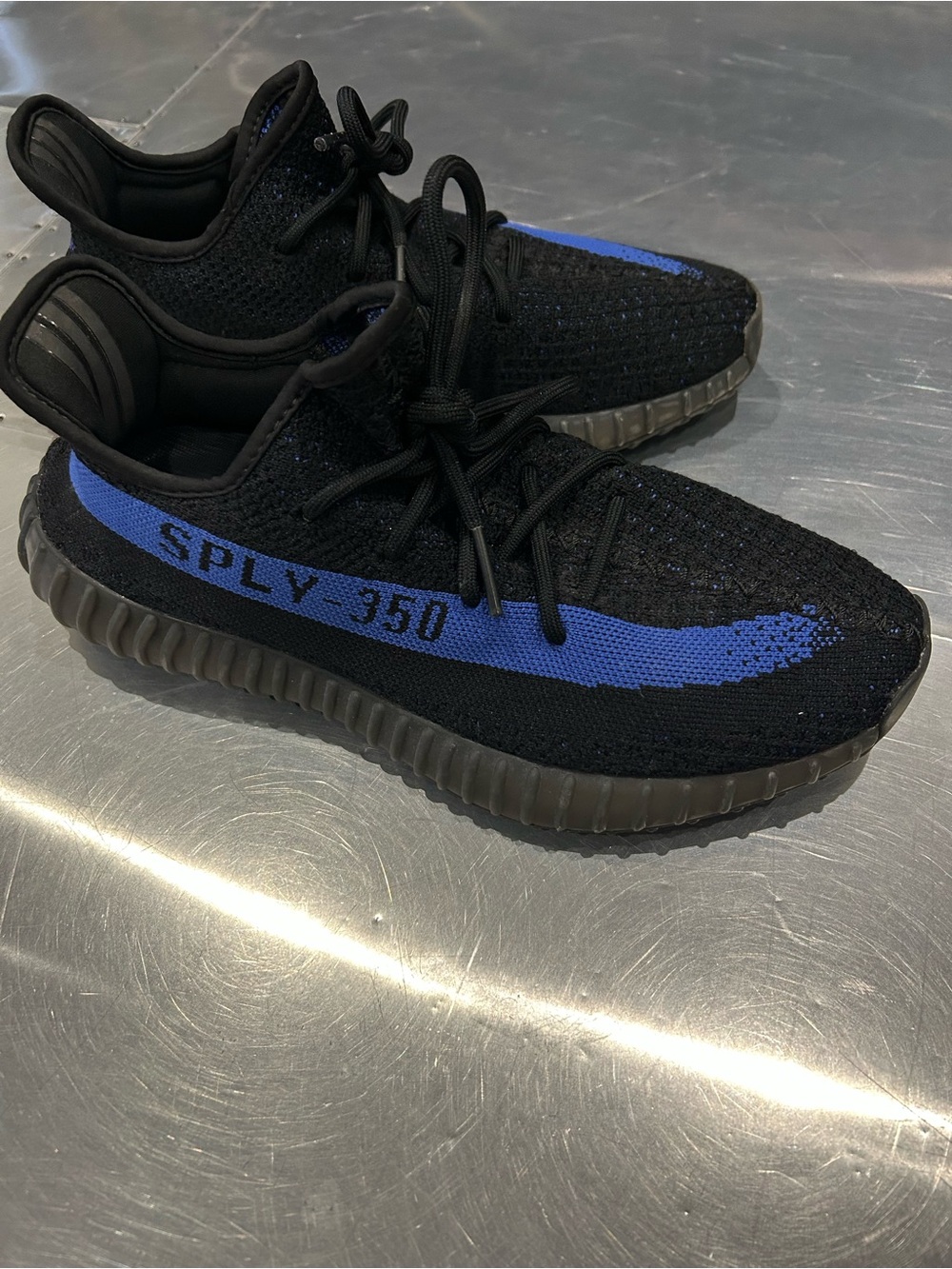 Adidas Yeezy Boost SPLY- 350 V2, size 9